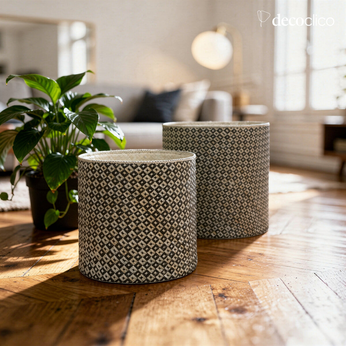 Set of 2 round pandan baskets Wayan