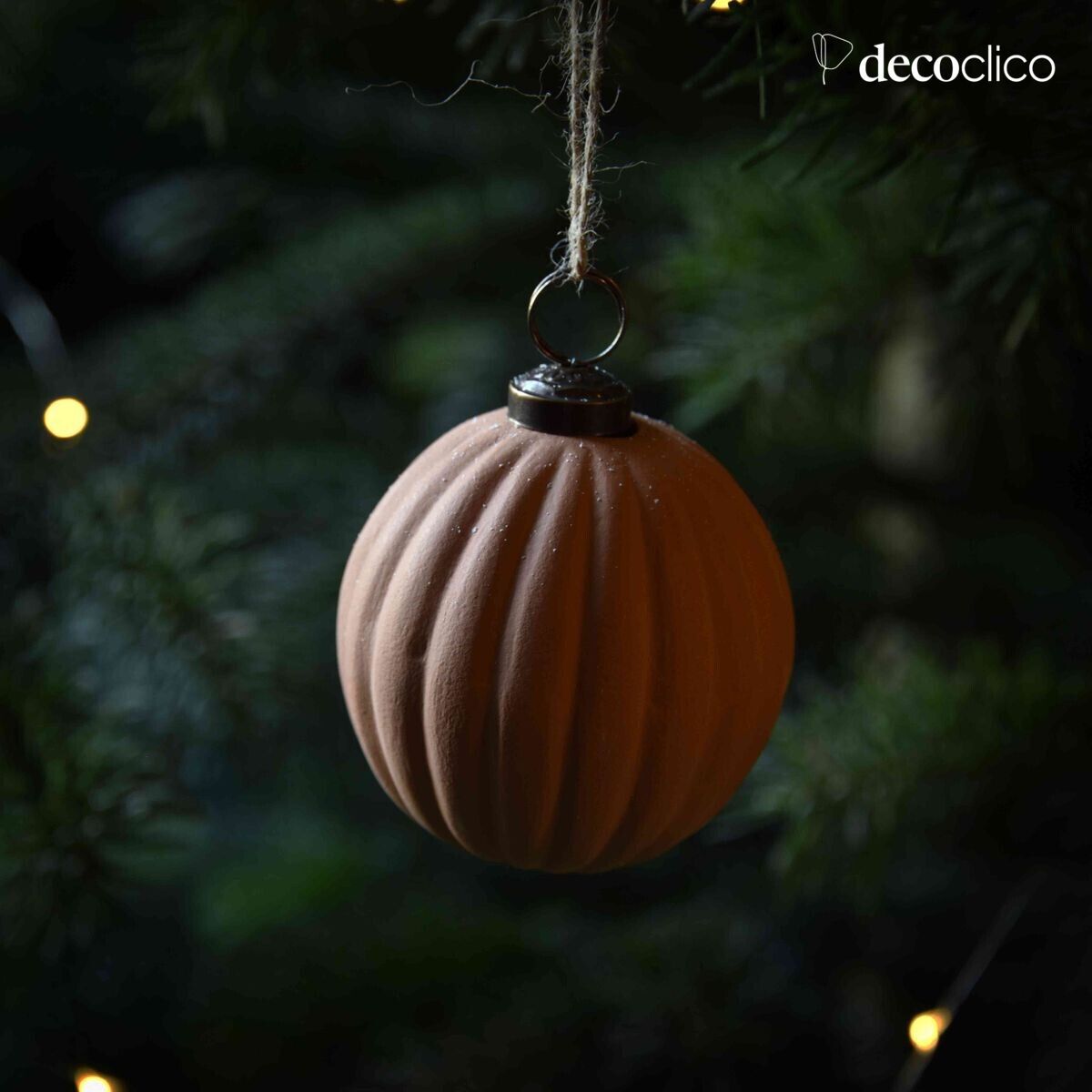 Set of 4 handmade Alma terracotta Christmas balls