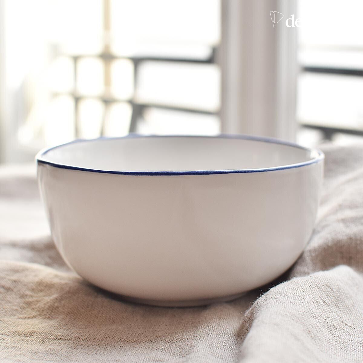 Set of 4 white ceramic bowls with blue edging Baltique
