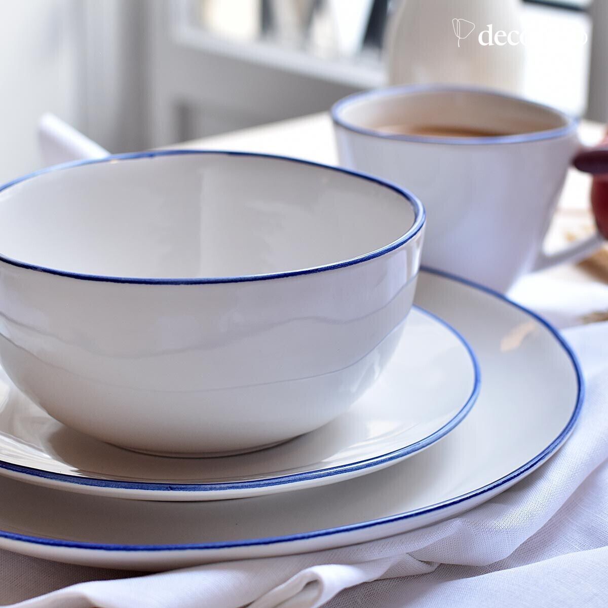 Set of 4 white ceramic dinner plates with blue border Baltique