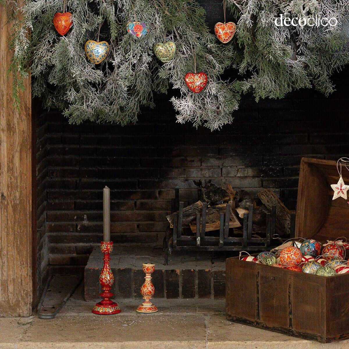 Set of 6 papier-mâché Christmas hearts with floral motif for hanging