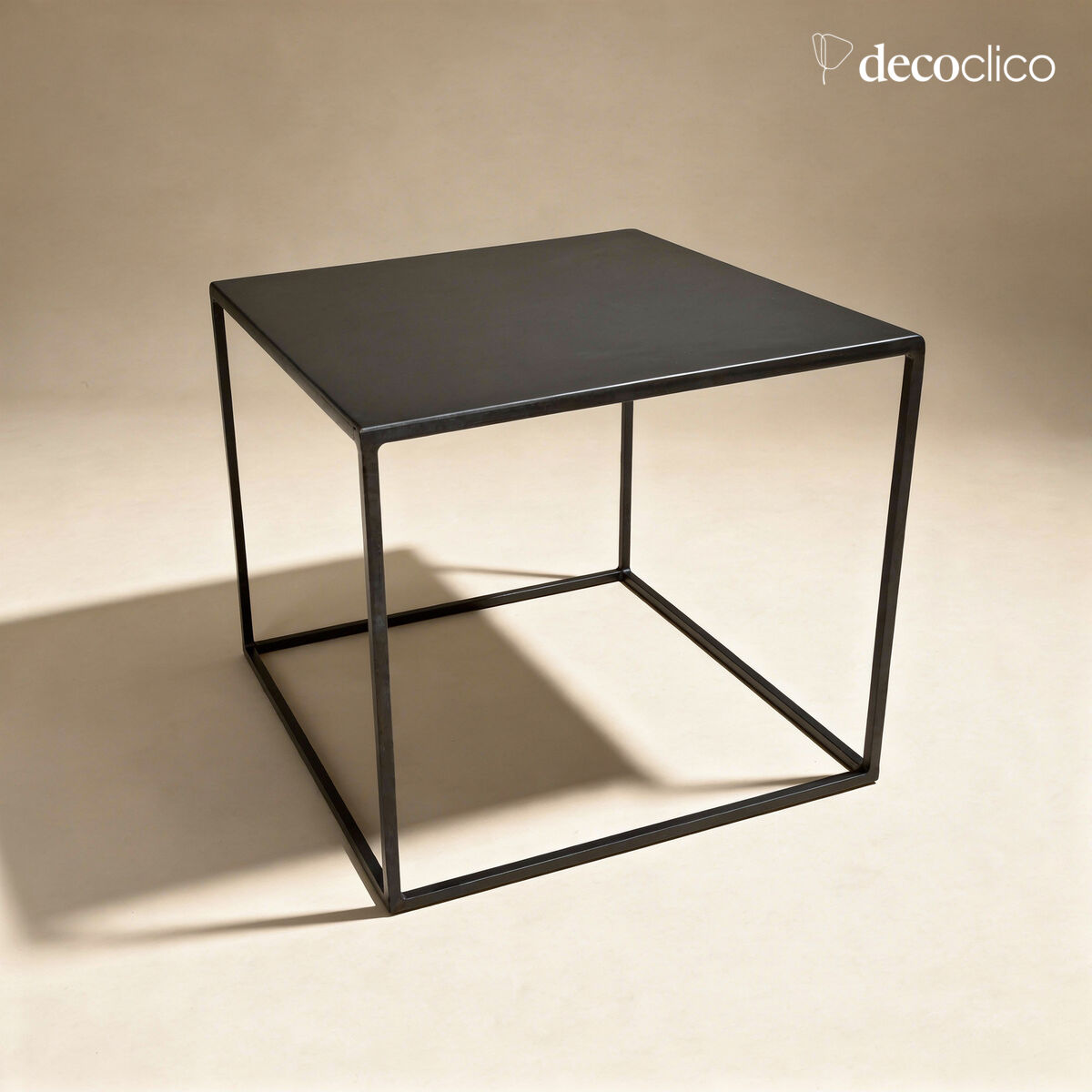 Soporte de sofá cuadrado de metal negro mate Douglas