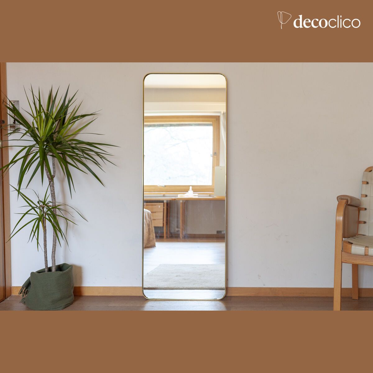 Specchio con cornice dorata Ascain