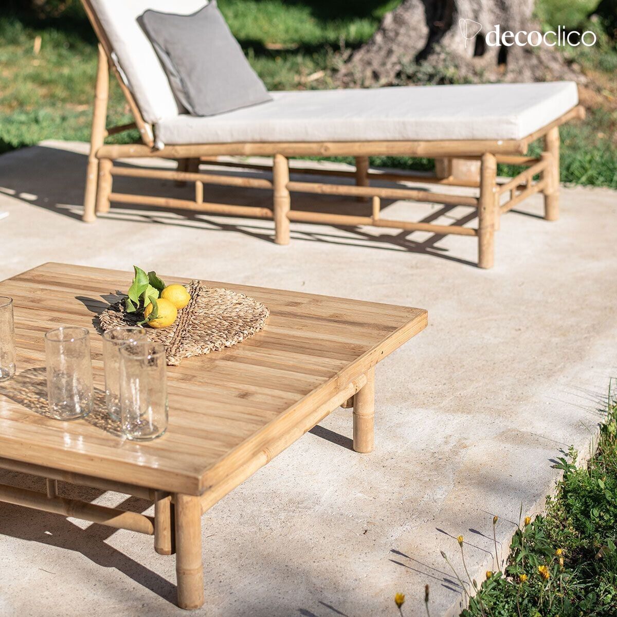 Square coffee table in natural bamboo Taman
