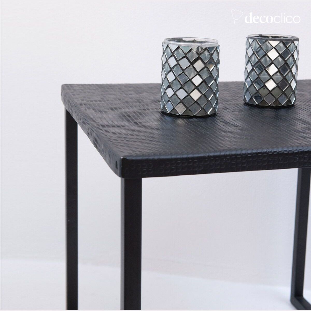 Table basse carrée en métal noir à motifs gravés Trevor