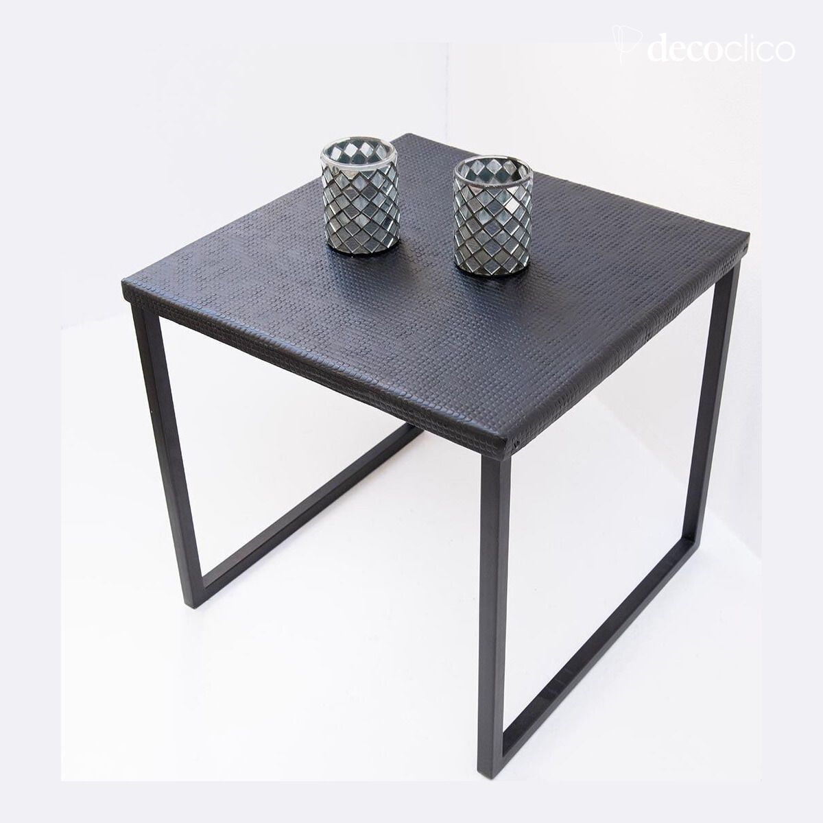 Table basse carrée en métal noir à motifs gravés Trevor