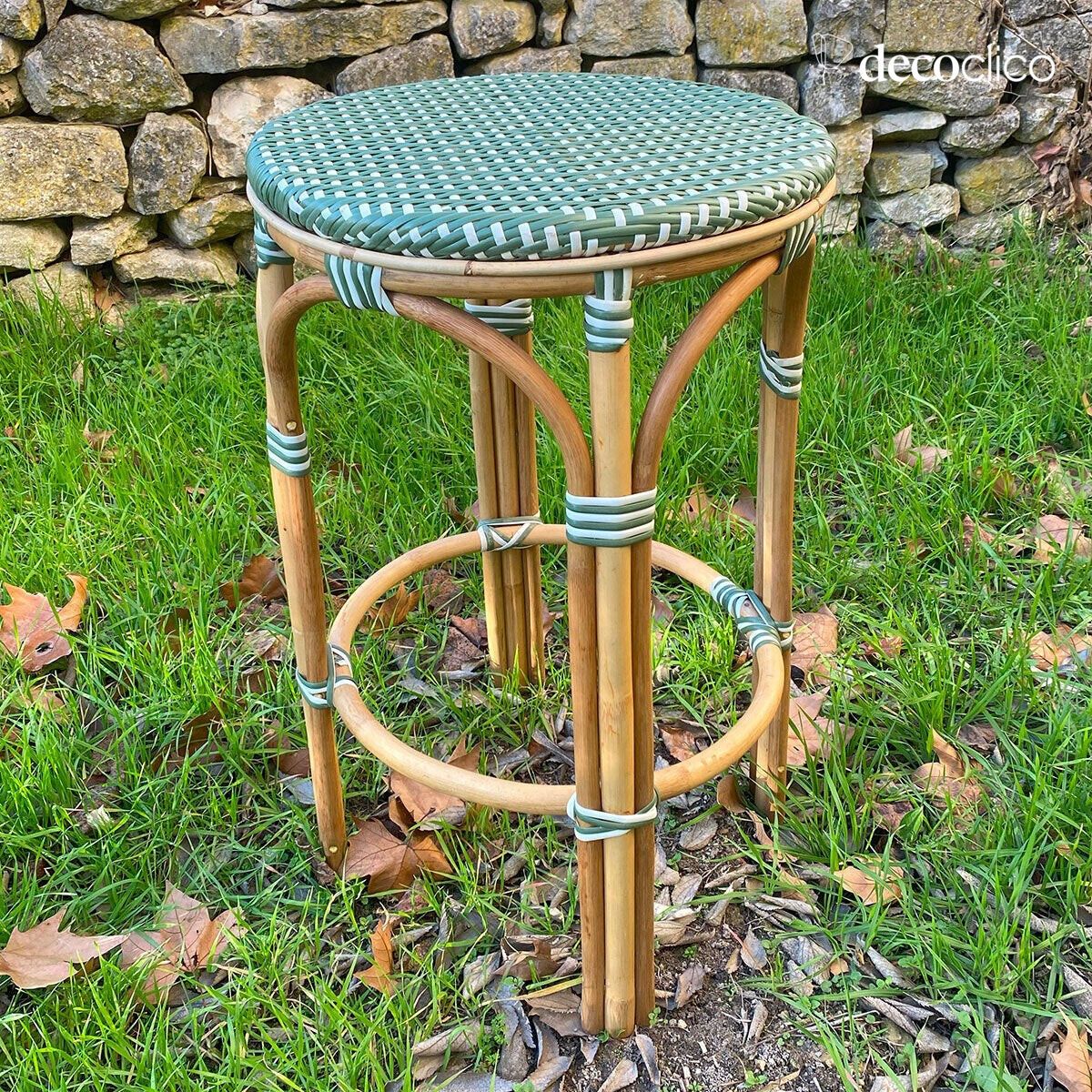 Taburete de bar de ratán y resina trenzada verde y blanco Belleville