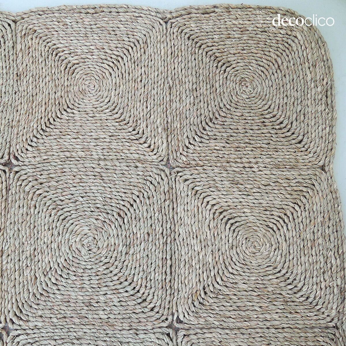 Tapis rectangulaire en fibres naturelles de mendong 150 x 180 cm  Sumba