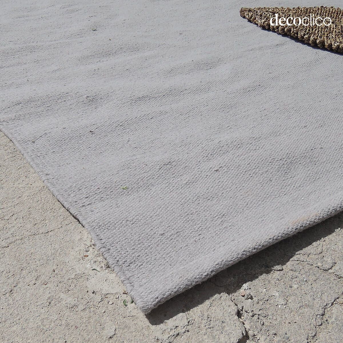 Tappeto rettangolare in fibre riciclate tessuto a mano grigio perla indoor outdoor 140 Moka