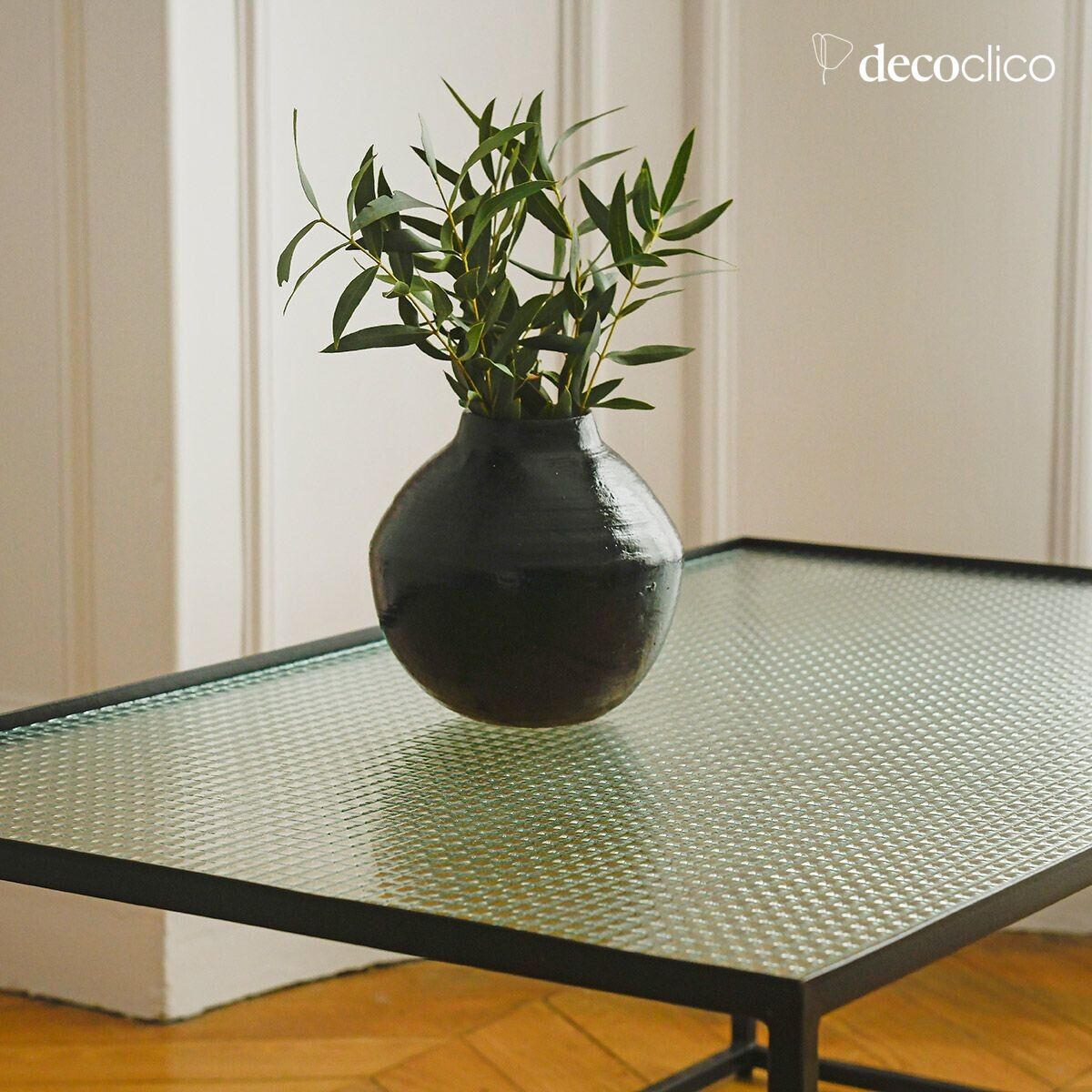 Tavolino in metallo nero opaco con piano in vetro Nevada