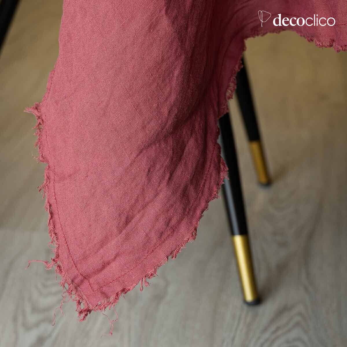 Tovaglia in canapa lavata con frange bordeaux Casatera - 170x250 cm Douro