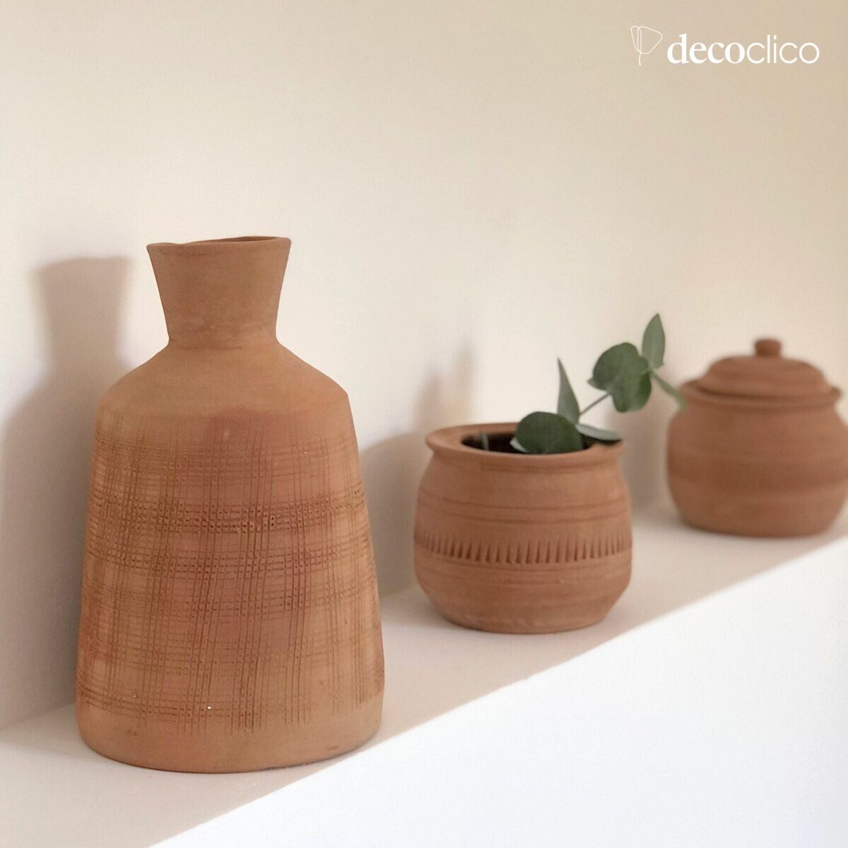 Vase décoratif gravé en terre cuite Petra fait main