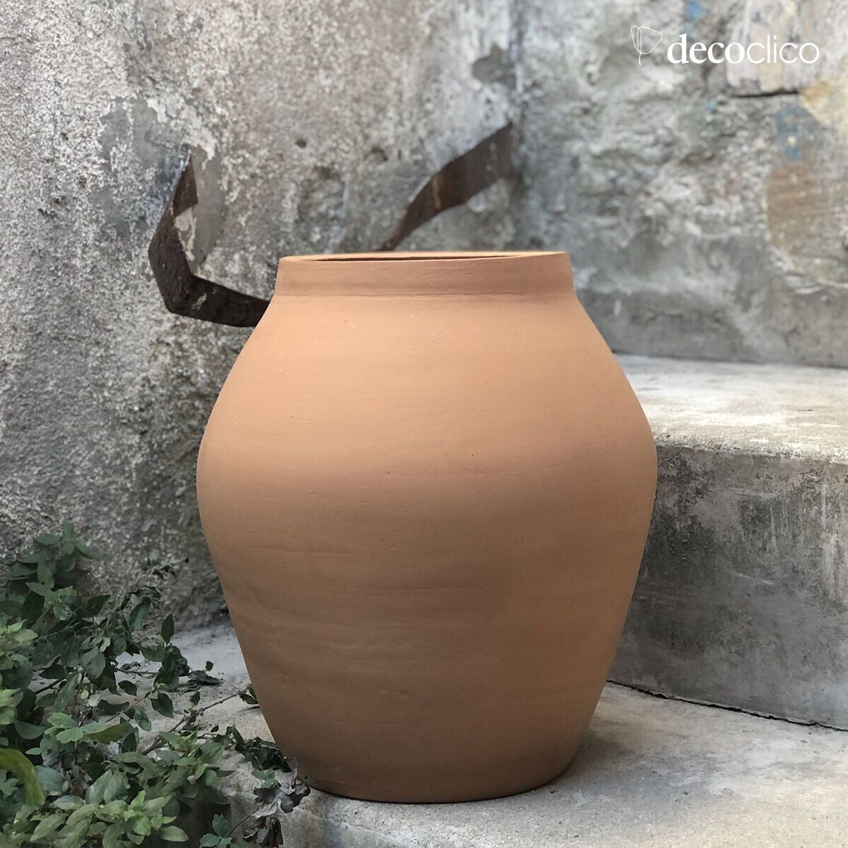 Vaso a forma di anfora in terracotta Alma fatto a mano