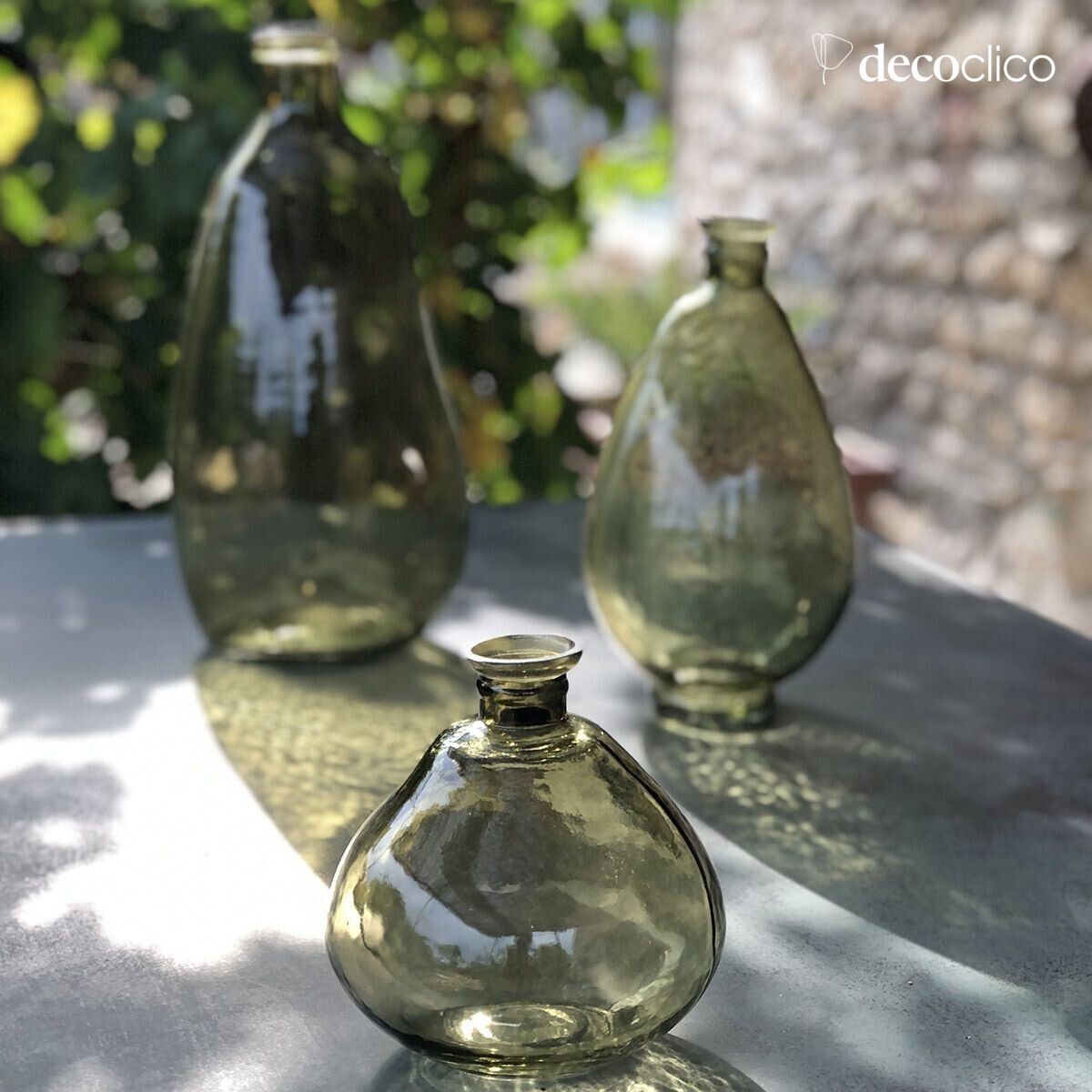 Vaso soliflorale a forma di bombola in vetro verde bugnato 17 x 15 cm