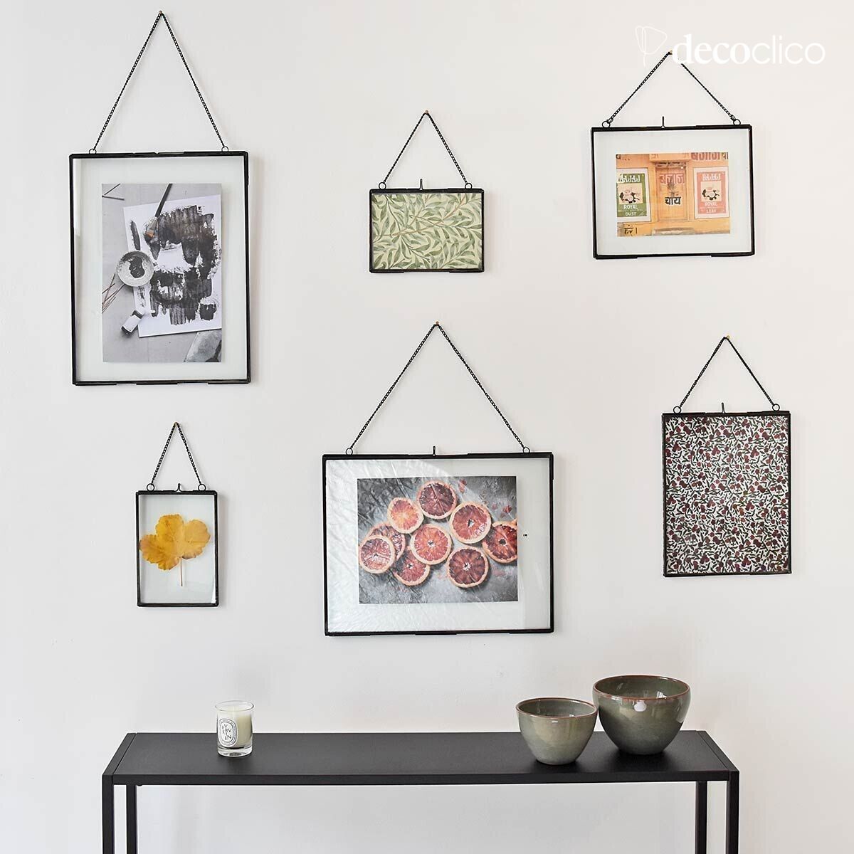 Vertical photo frame with glass and metal chain, matt black finish 20 x 2 Mira