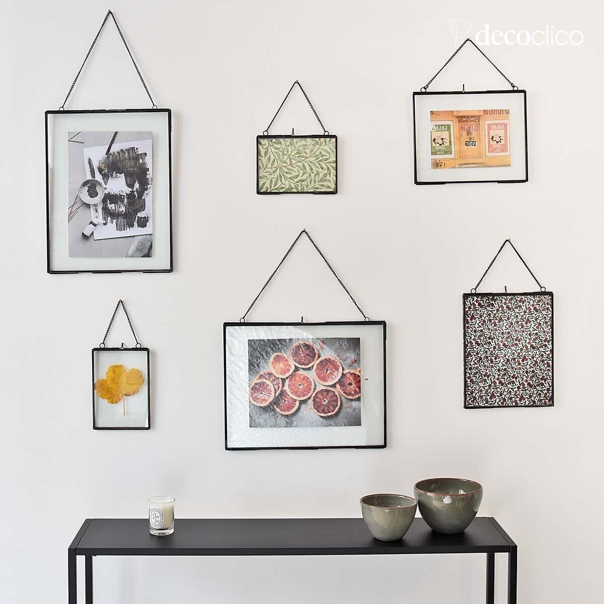 Vertical photo frame with glass and metal chain, matt black finish 27 x 3 Mira