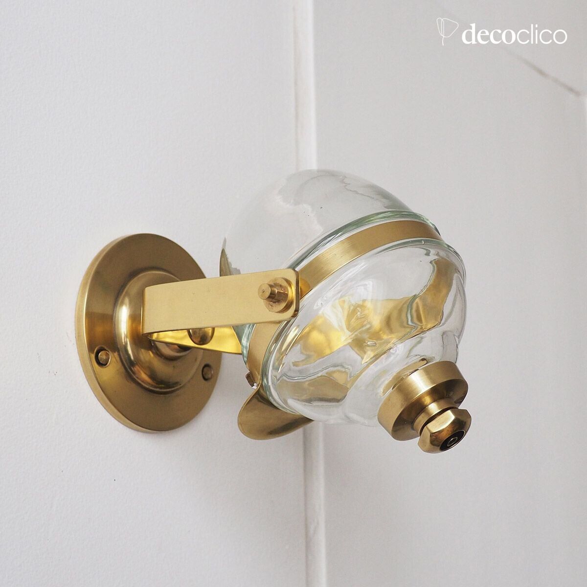 Wall-mounted liquid soap dispenser in glass and brass Chaumont