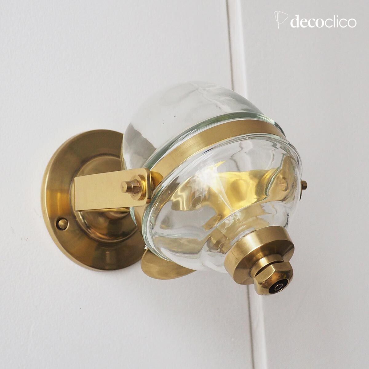 Wall-mounted liquid soap dispenser in glass and brass Chaumont