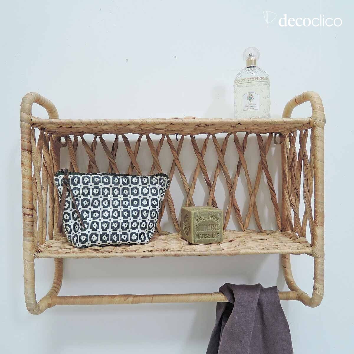 Wandplank van geweven waterhyacint met twee niveaus