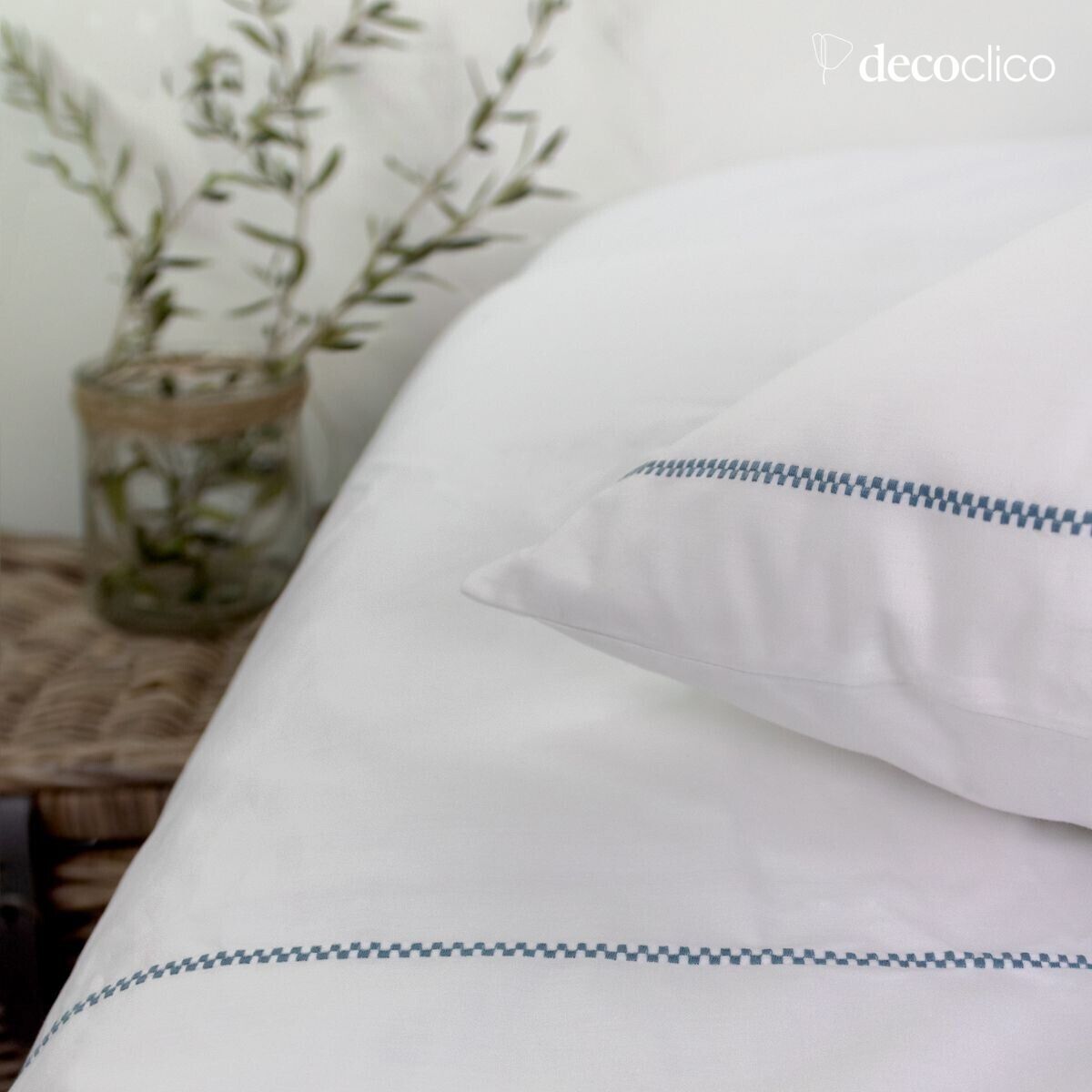 White flat cotton percale sheet with blue topstitching 240x300 cm Céleste