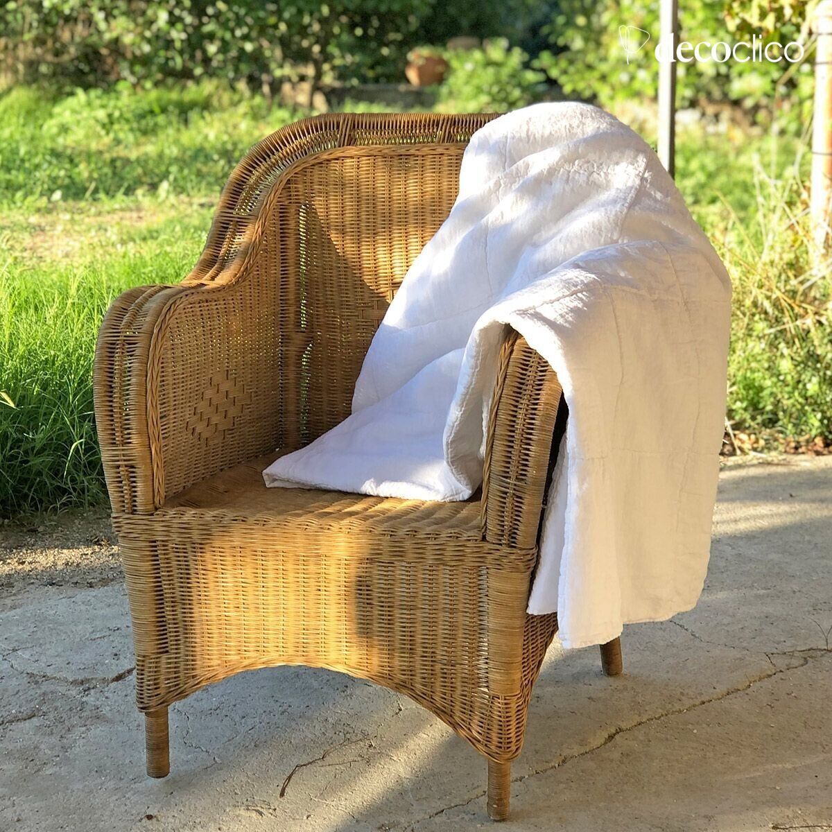 White washed linen bedspread Oslo