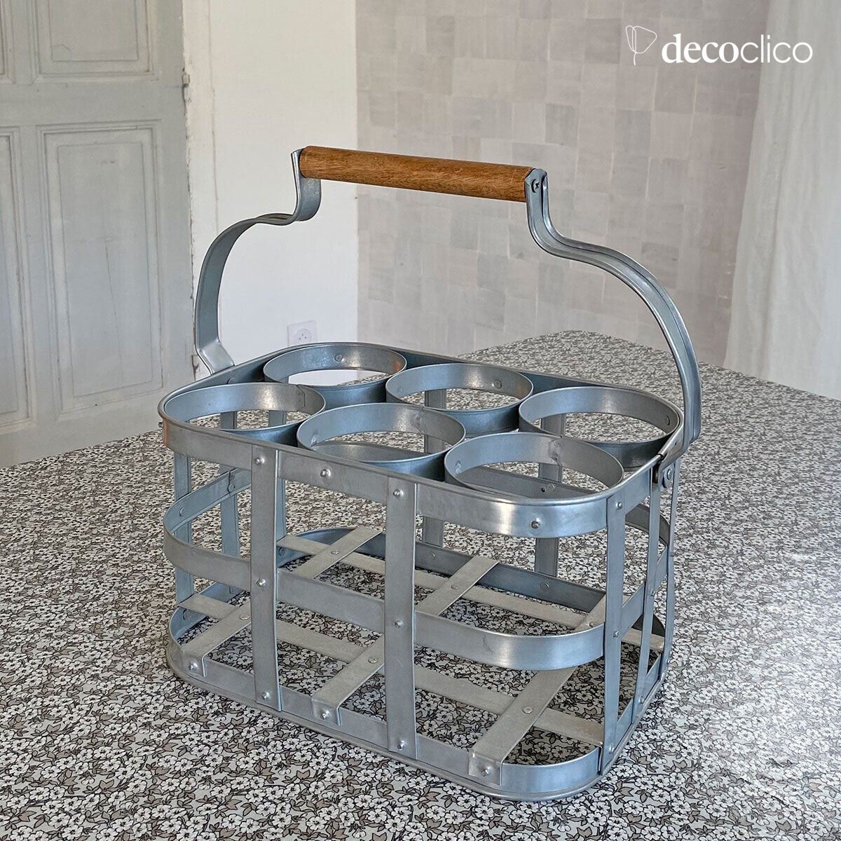 Zinc-finish metal bottle rack for 6 bottles